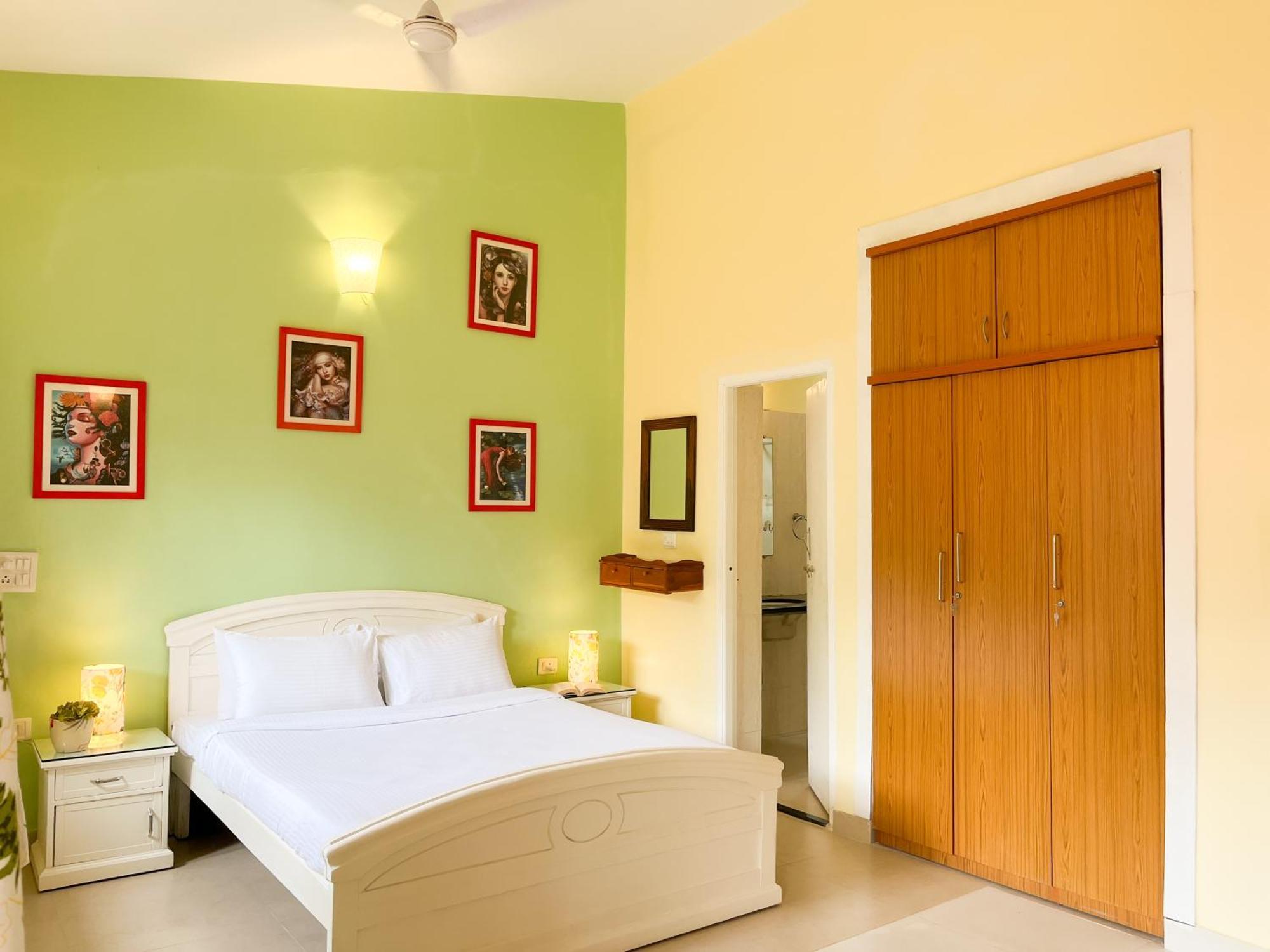 Rainforest - Casa Azure 5 Min Walk To The Beach Calangute Ruang foto